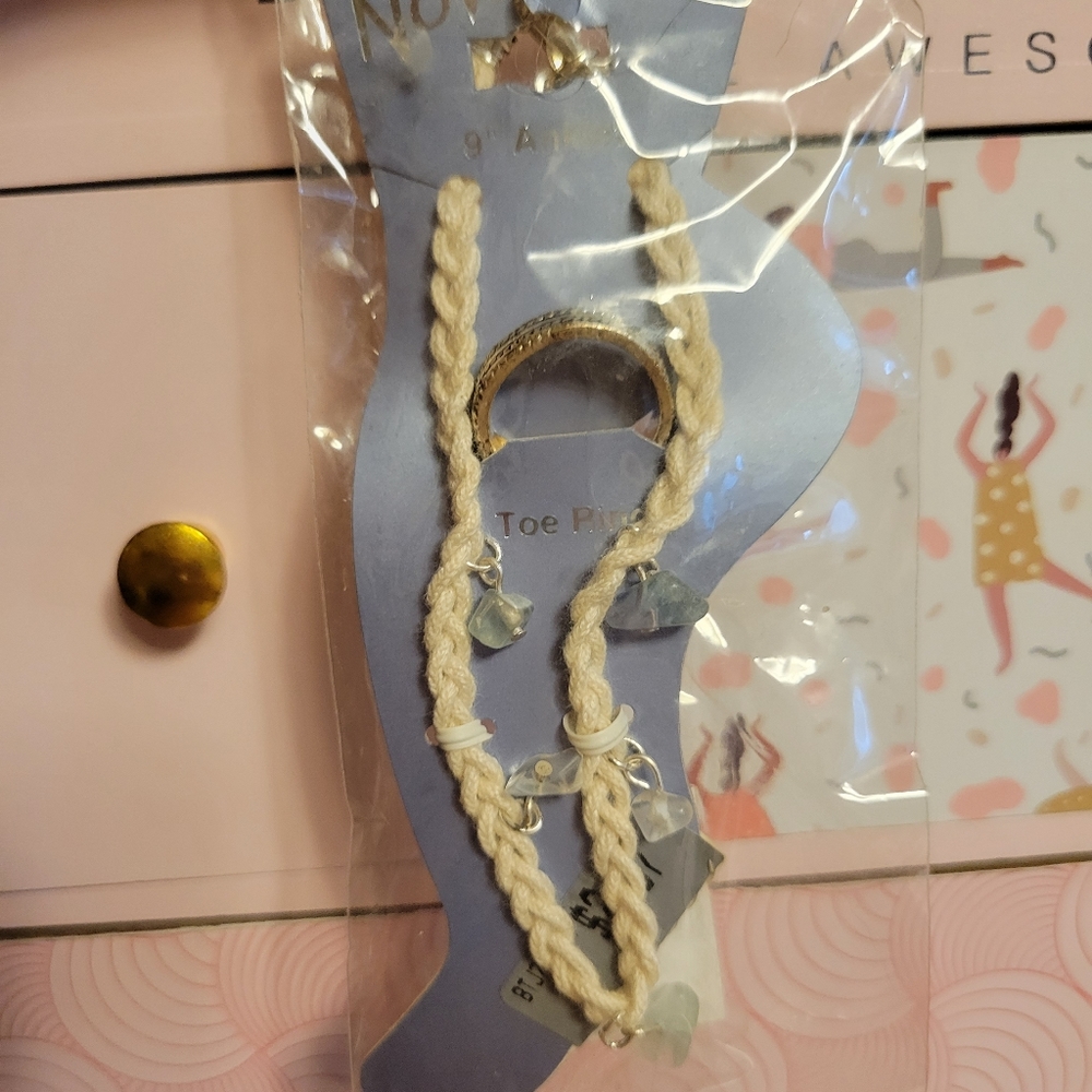 Woven Anklet w/ toe ring